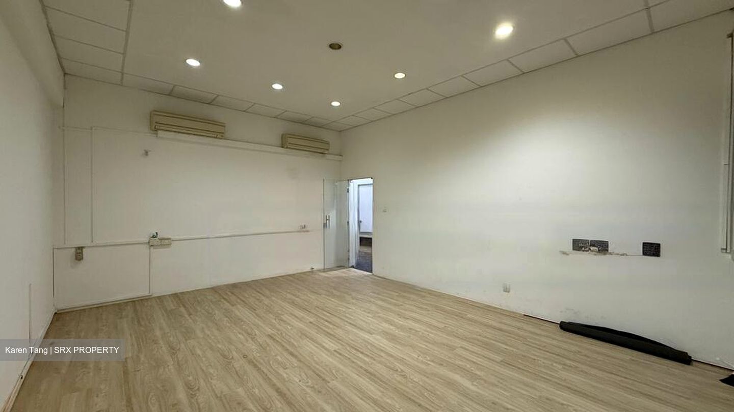 Entrepreneur Business Centre (D14), Factory #572589501